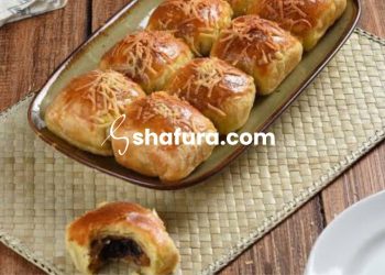 Bolen Bekasi: Resep Camilan Enak dengan Isian Pisang, Coklat, dan Keju